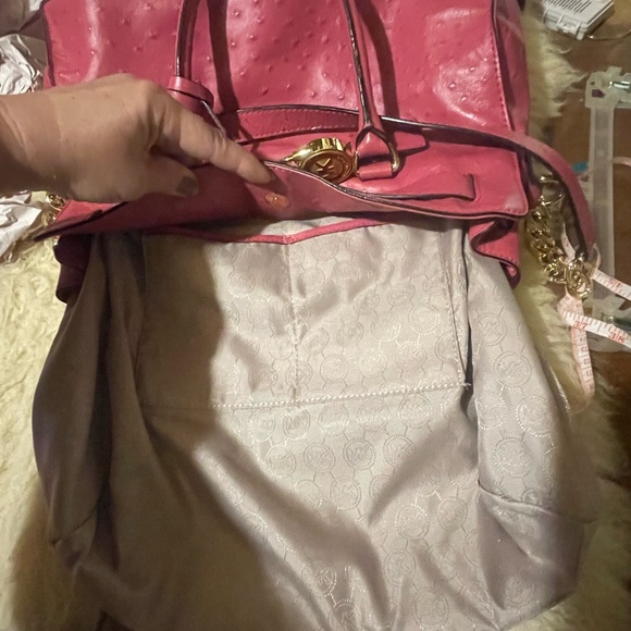 Michael Kors leather bag - Picture 4 of 15